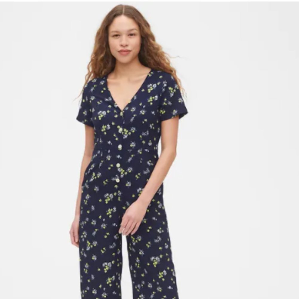 Gap Navy Button-Front Jumpsuit Size 8 Petite